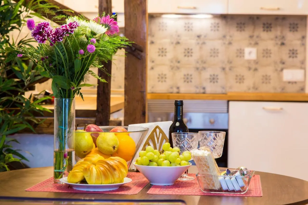Brand New Bairro Alto Old Style Apartment Lisbon 0*,